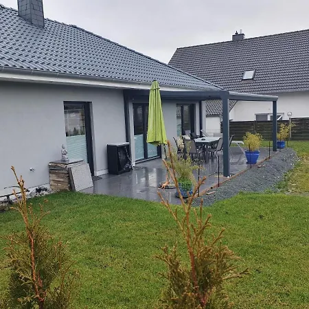 großzügige Unterkunft mit Terrasse Oberbrechen Exterior foto
