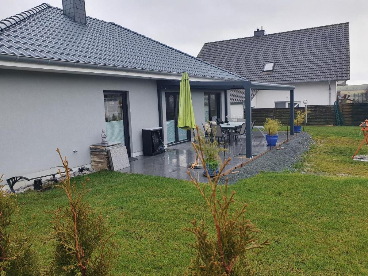 Großzügige Mit Terrasse Apartment
