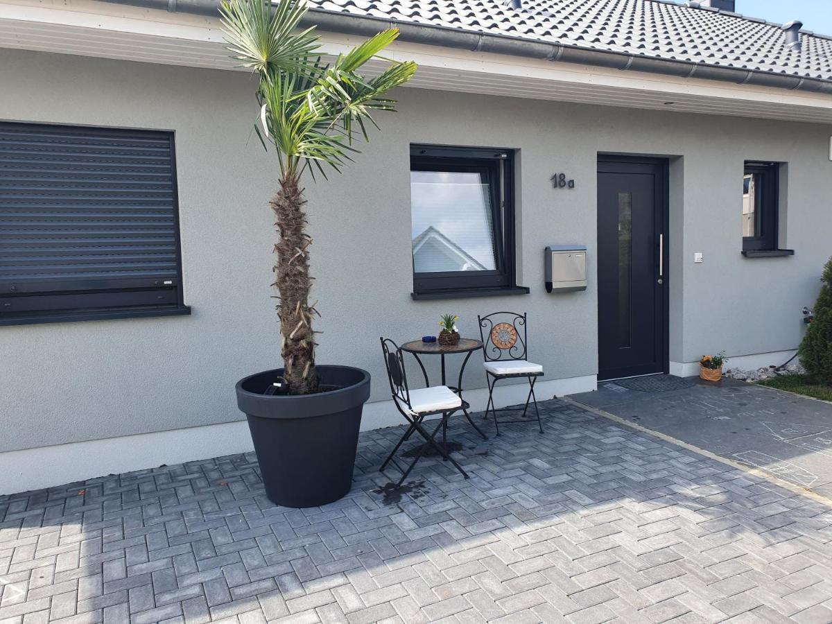 Großzügige Mit Terrasse Apartment Oberbrechen